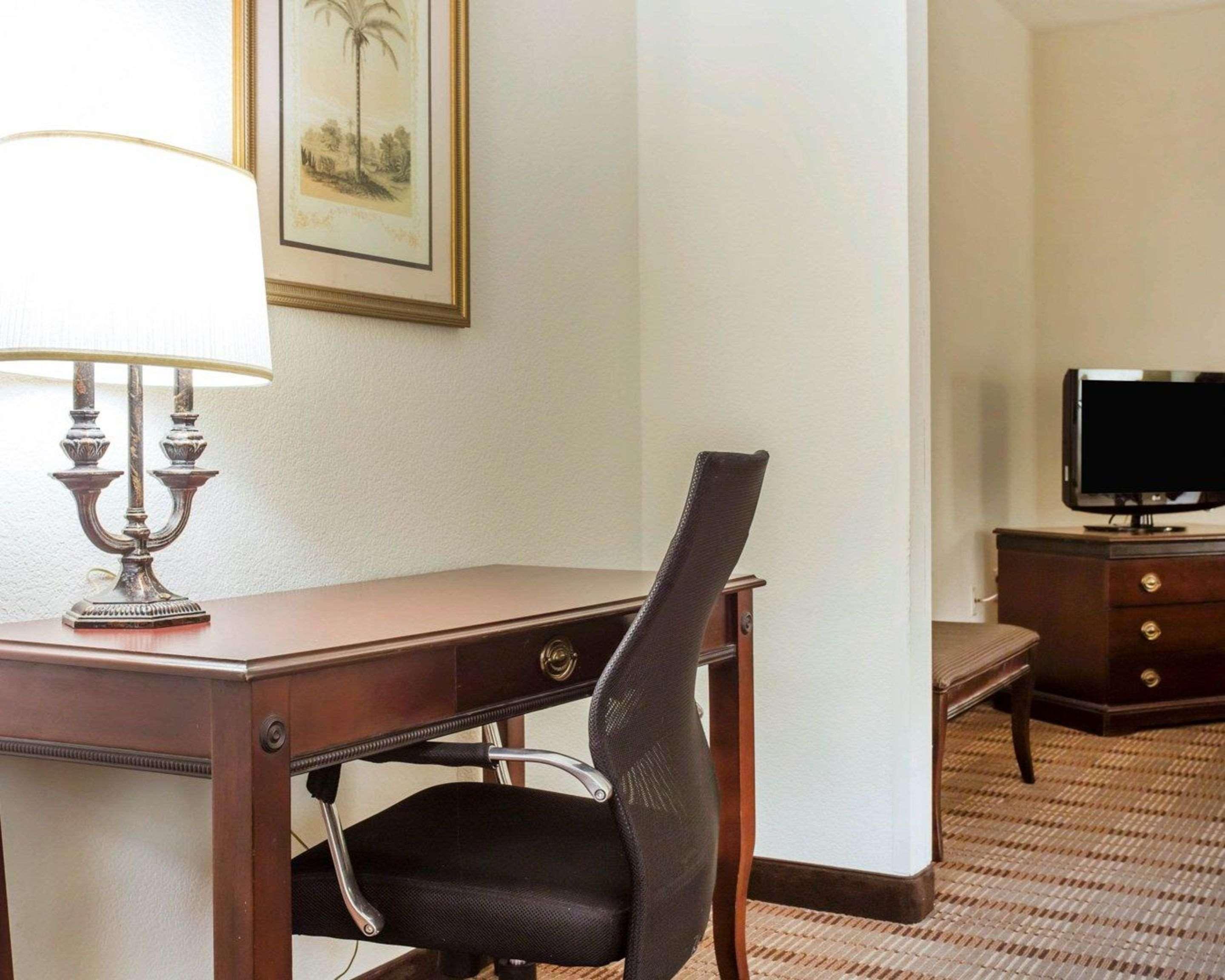 Comfort Inn & Suites Patriots Point Mount Pleasant Ngoại thất bức ảnh