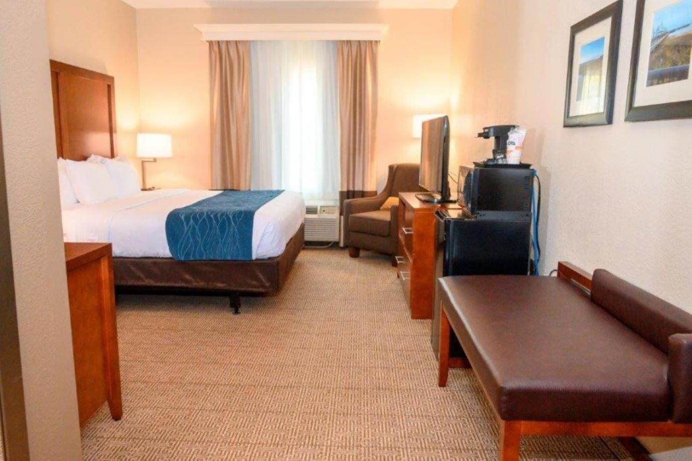 Comfort Inn & Suites Patriots Point Mount Pleasant Ngoại thất bức ảnh