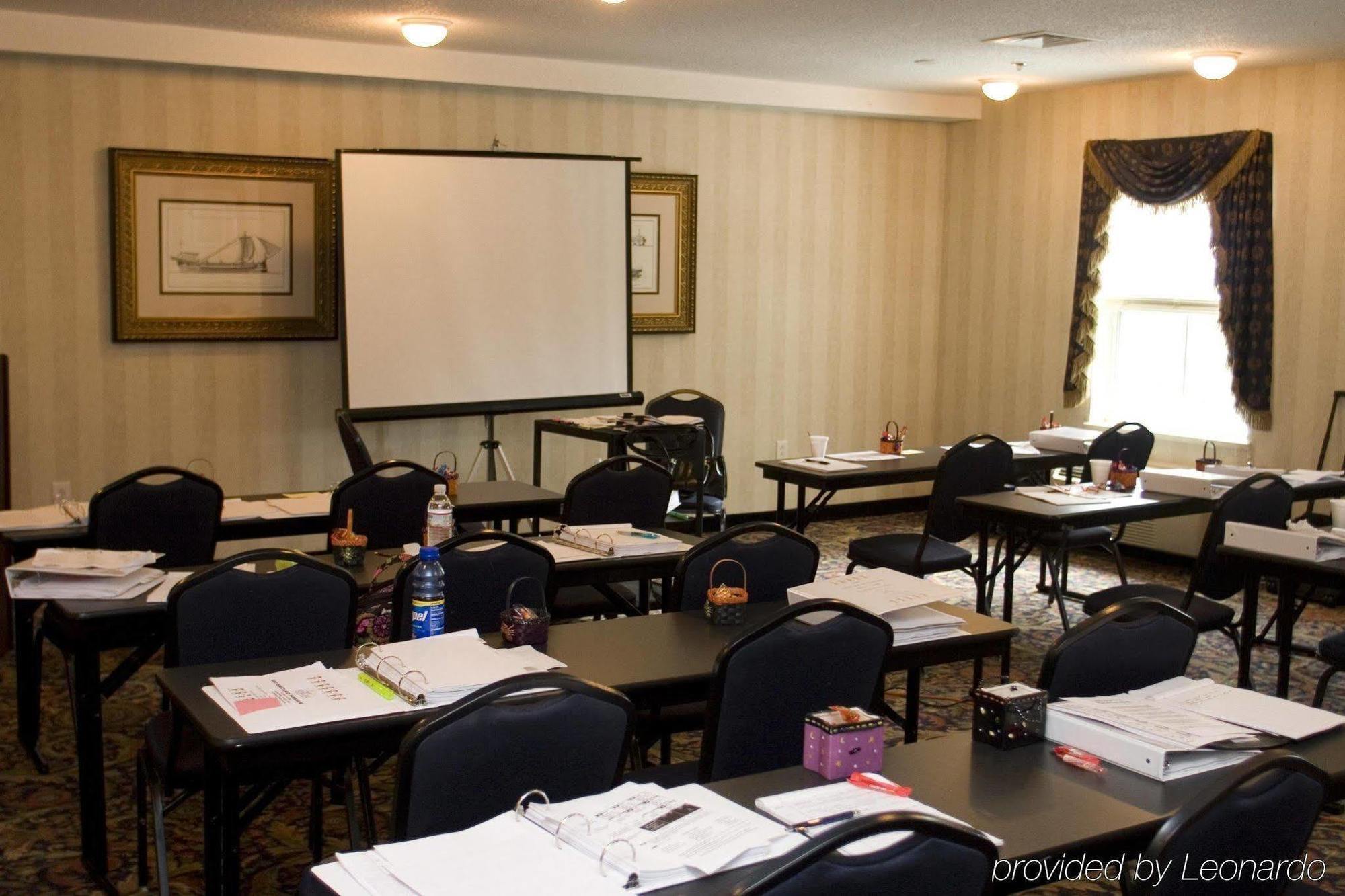 Comfort Inn & Suites Patriots Point Mount Pleasant Tiện nghi bức ảnh